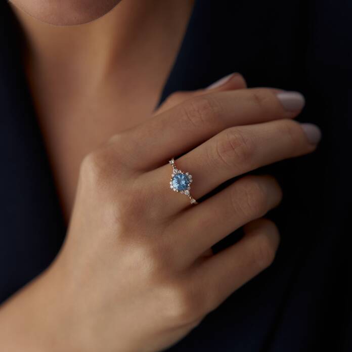 0.19 Ct Pırlanta Mavi Topaz Yüzük - 1