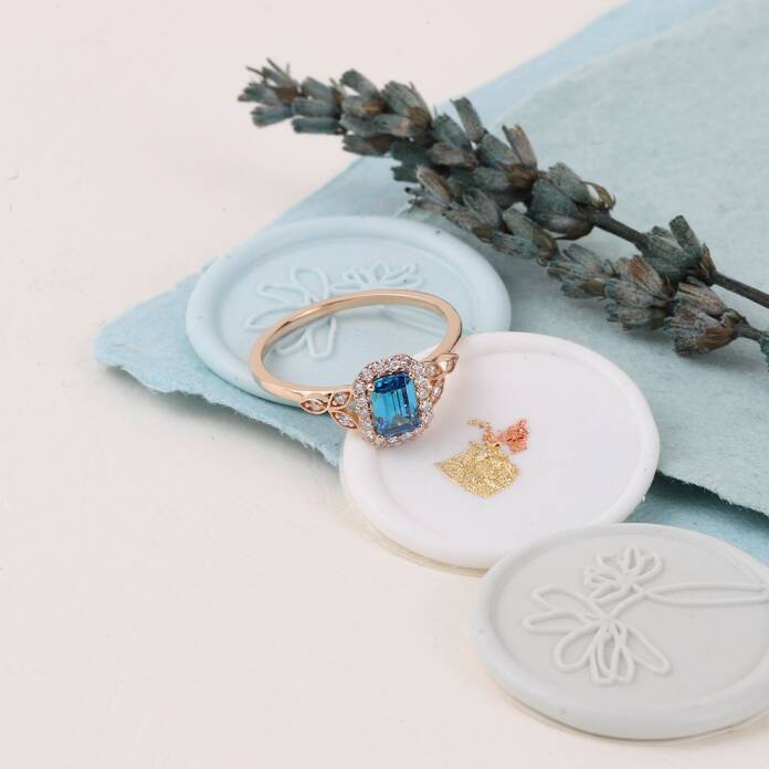 0.20 Ct Pırlanta Baget London Blue Yüzük - 4