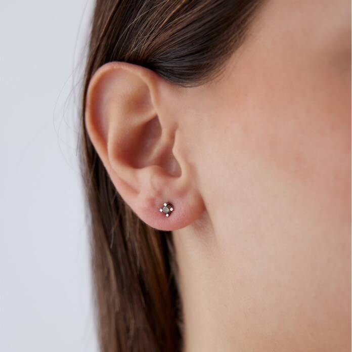 0.20 Ct Pırlanta Tırnaklı Tektaş Küpe - 1