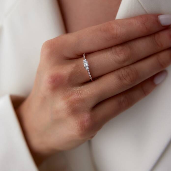 0.29 Ct Pırlanta Üç Taşlı Yüzük - 2