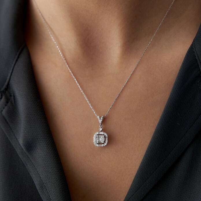 0.30 Ct Pırlanta Mu Kare Baget Kolye - 1