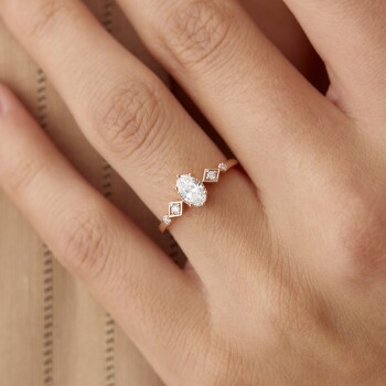 0.40 Ct Pırlanta Oval Tasarım Yüzük - 1