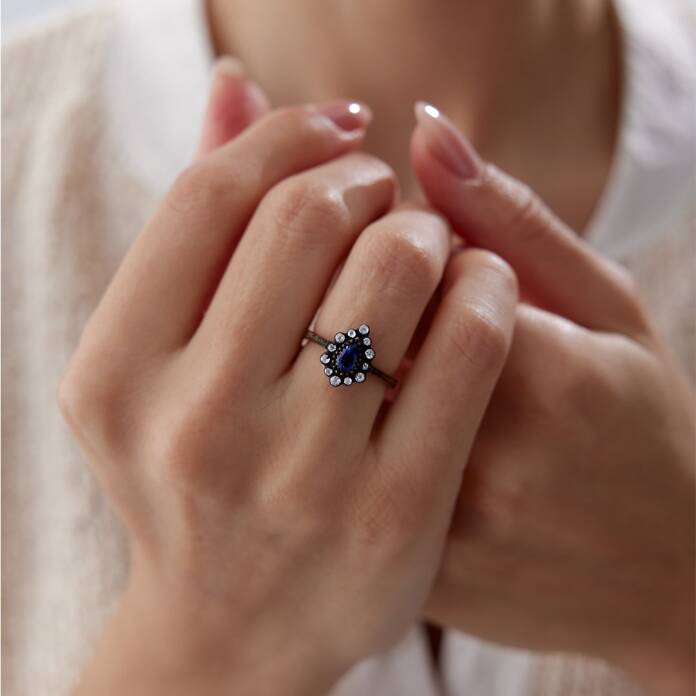 0.64 Ct Elmas Damla Safir Yüzük - 1