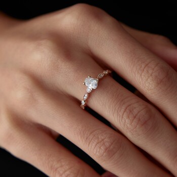 0.65 Ct Oval Pırlanta Yüzük - 1