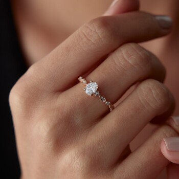 0.65 Ct Oval Pırlanta Yüzük - 2