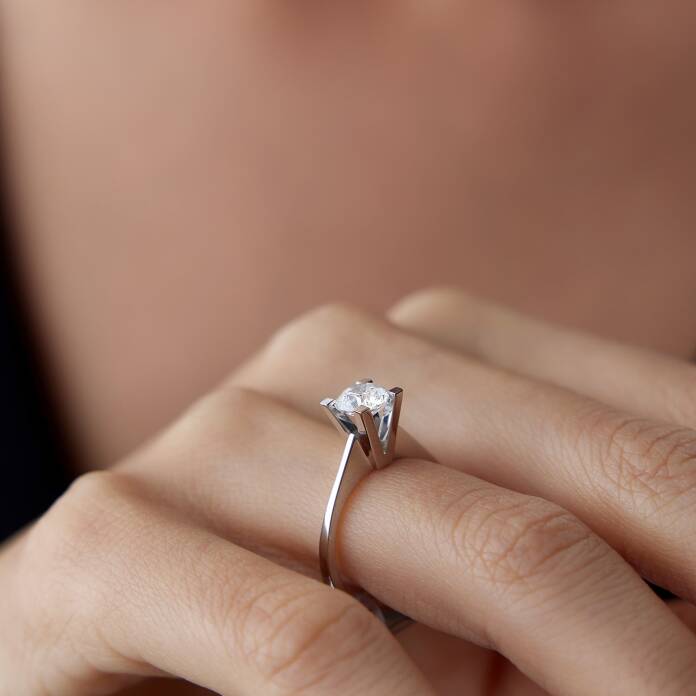 HRD Sertifikalı 1.00 Ct F SI Pırlanta Tektaş Yüzük - 3