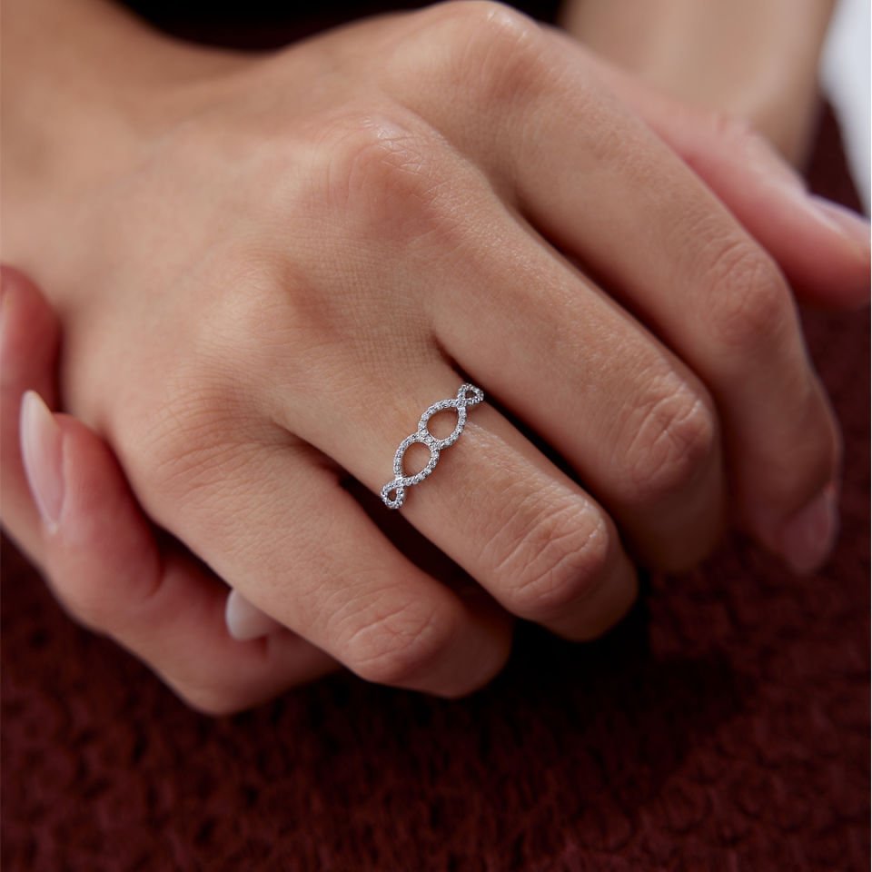 0.12 Ct Pırlanta Hoop Yüzük