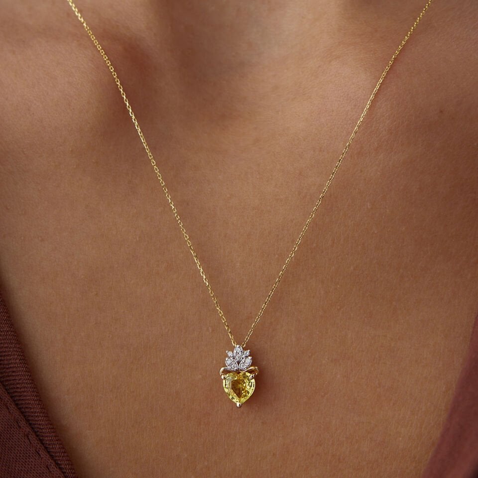 0.55 Ct Kalp Sarı Safir  Kolye