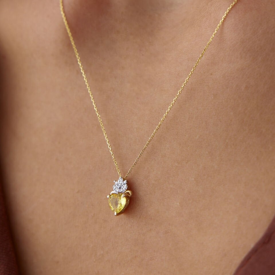 0.55 Ct Kalp Sarı Safir  Kolye
