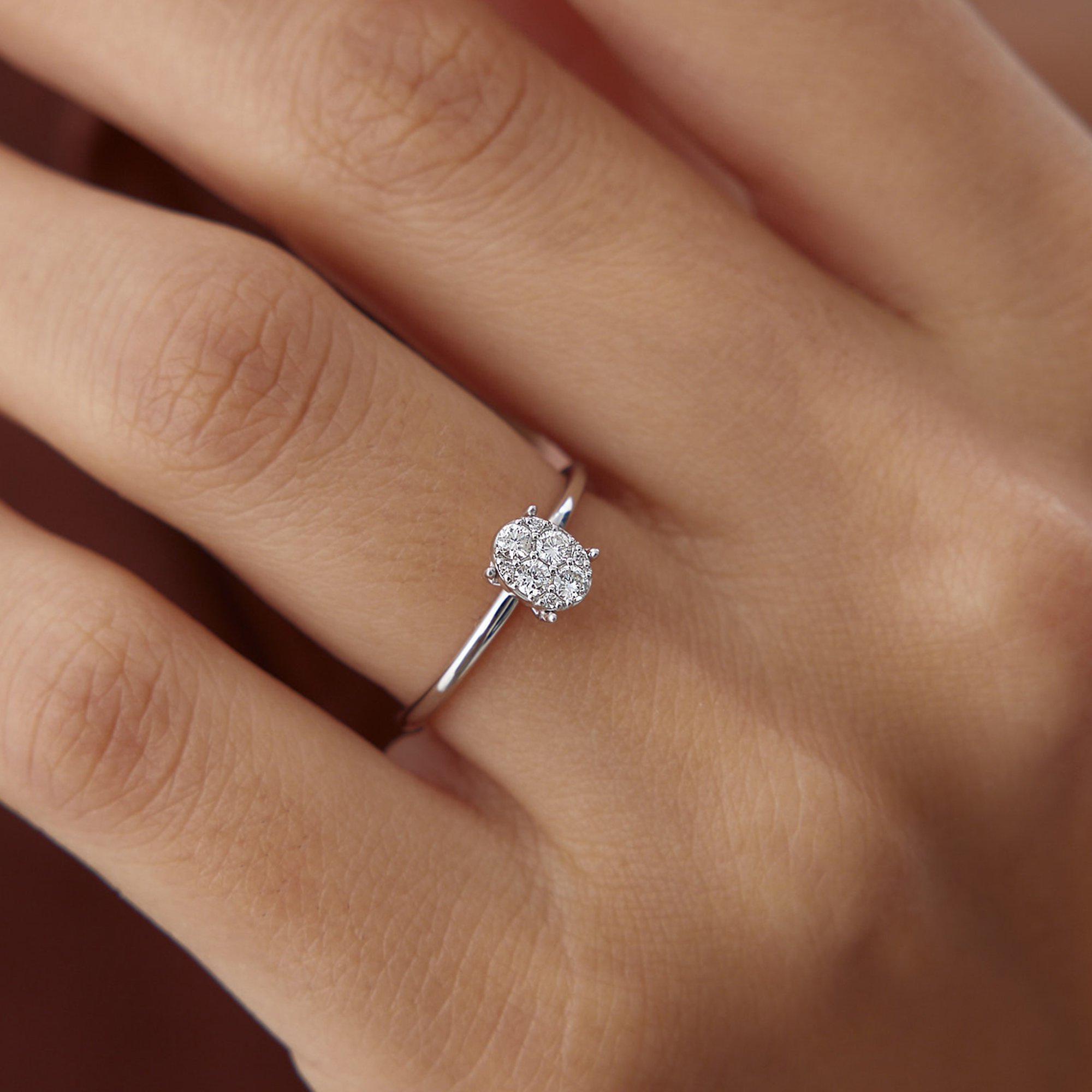 0.18 Ct Pırlanta Oval Yüzük