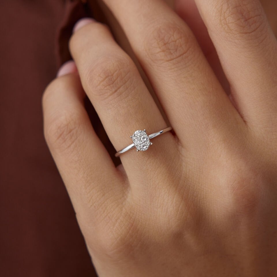 0.18 Ct Pırlanta Oval Yüzük