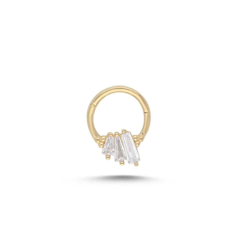 Sıralı Üç Trapez Helix Piercing