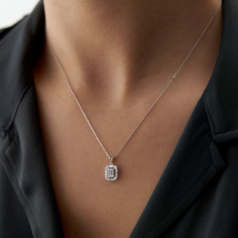 0.24 Ct Pırlanta Lia Baget Kolye