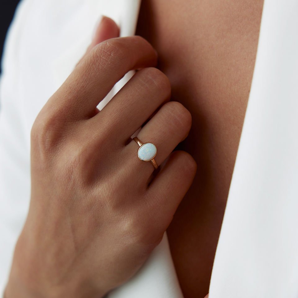 Oval Opal Dora Yüzük