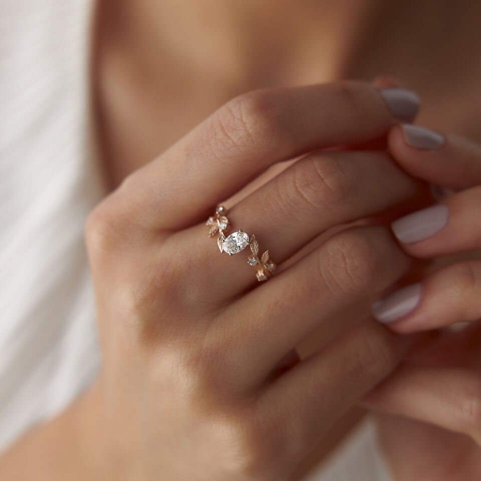 0.53 Ct Pırlanta Oval Leaf Yüzük