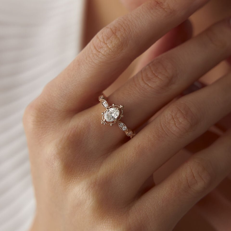 0.60 Ct Pırlanta Oval Vintage Sare Yüzük