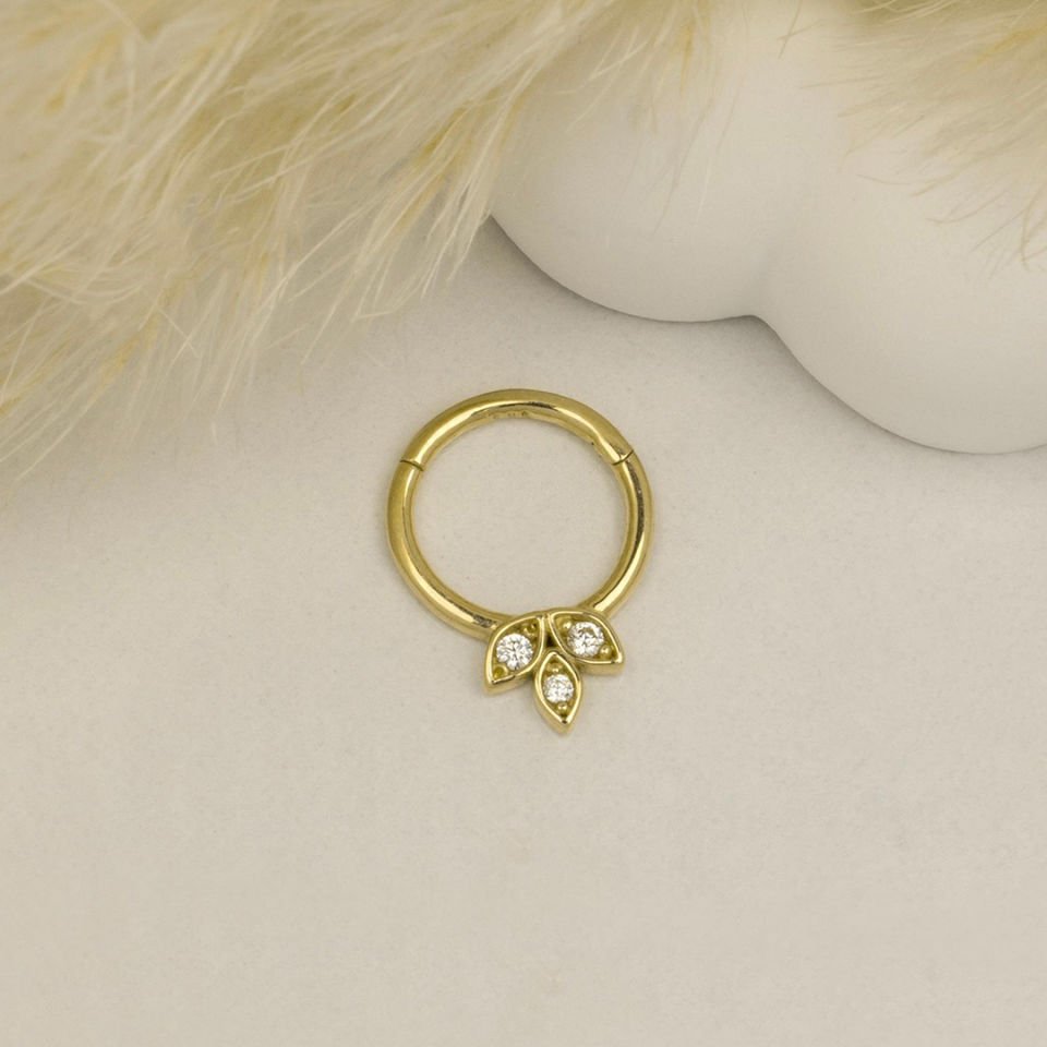 Taşlı Çiçek Motifli Helix Piercing