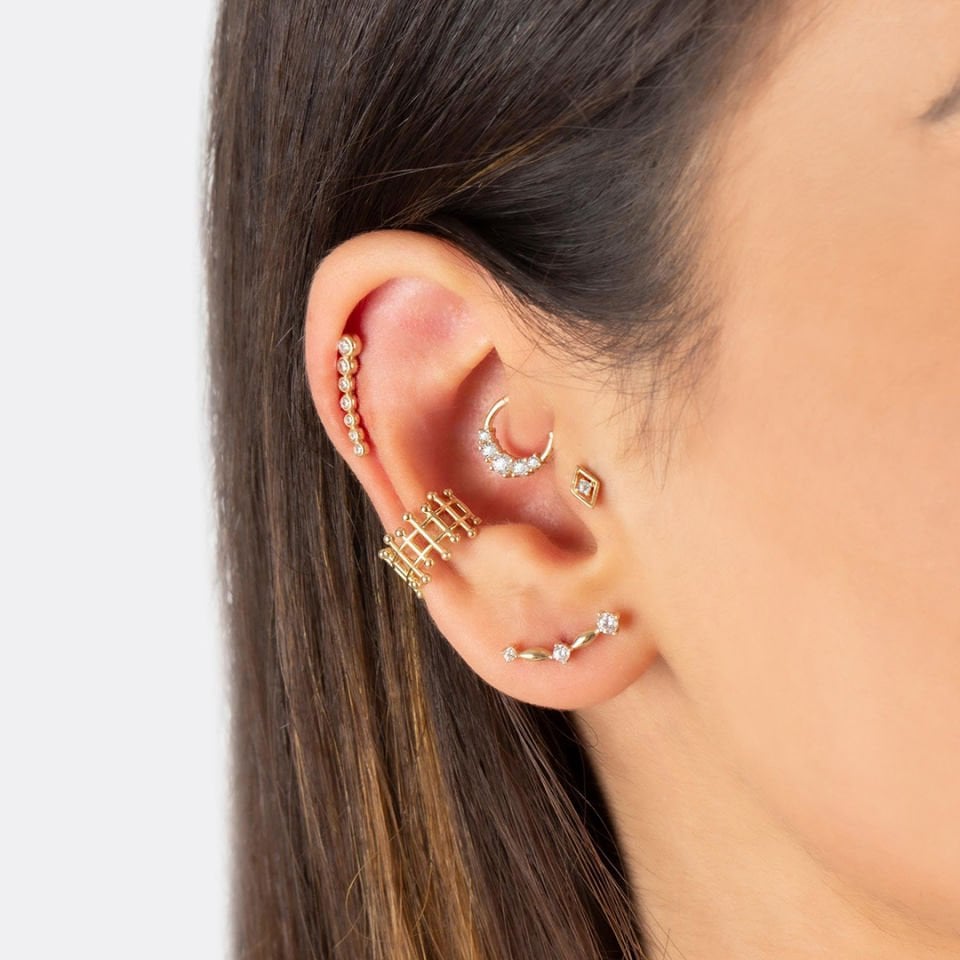 Beş Tektaşlı Helix Piercing