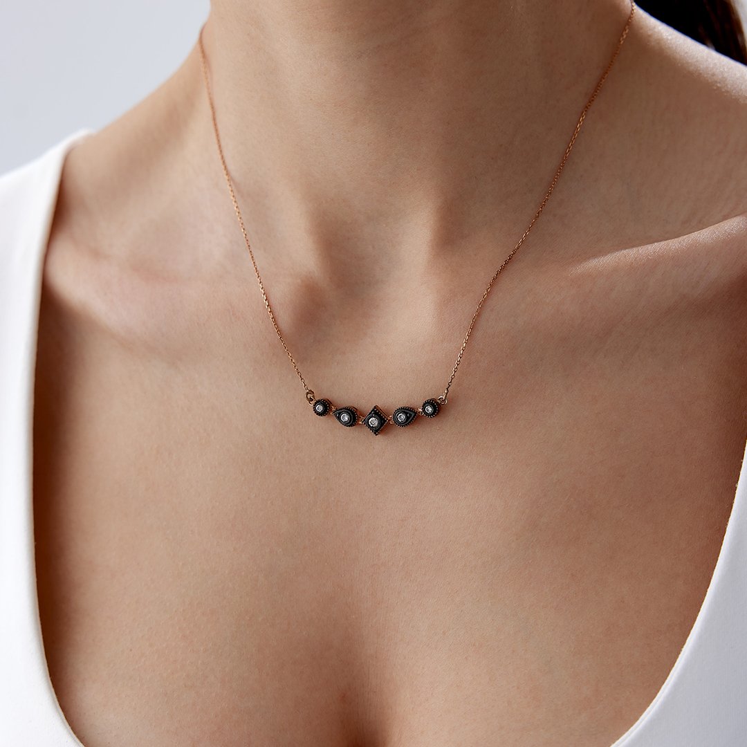 0.22 Ct Elmas Beştaş Salıncak Kolye
