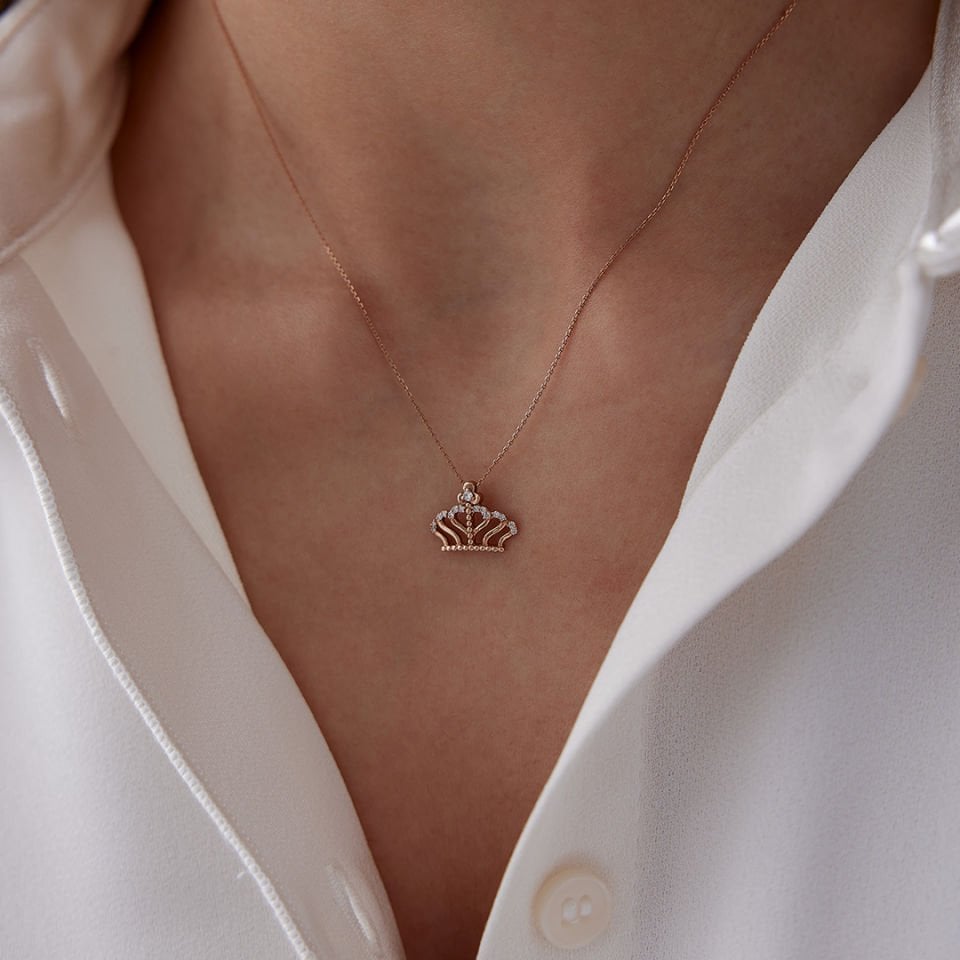 0.05 Ct Pırlanta Taç Kolye