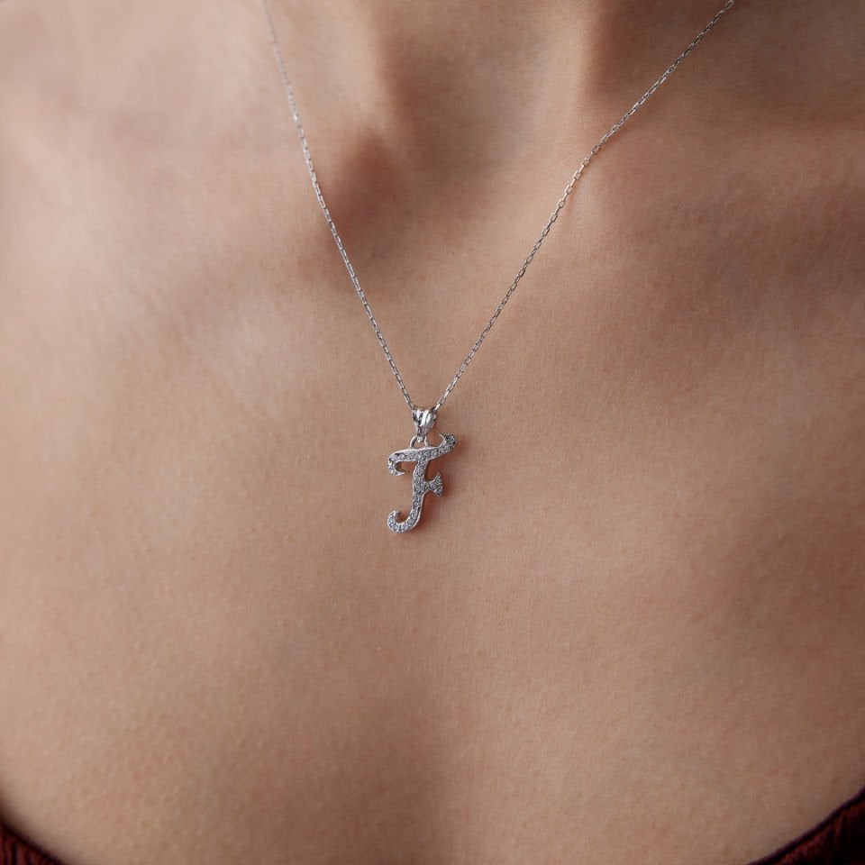 0.12 Ct  Pırlanta Taşlı Harf Kolye