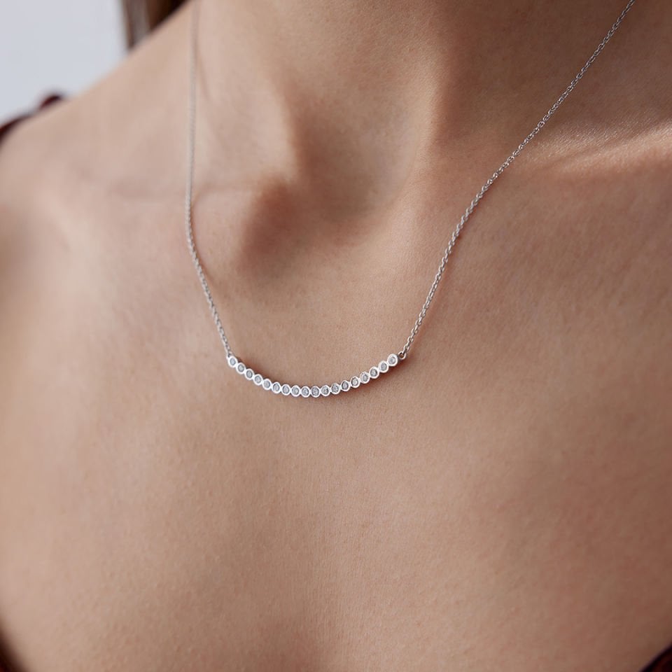0.32 Ct Pırlanta Lines Kolye