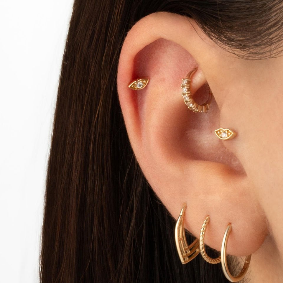 Taşlı Dudak Minimal Tragus Piercing