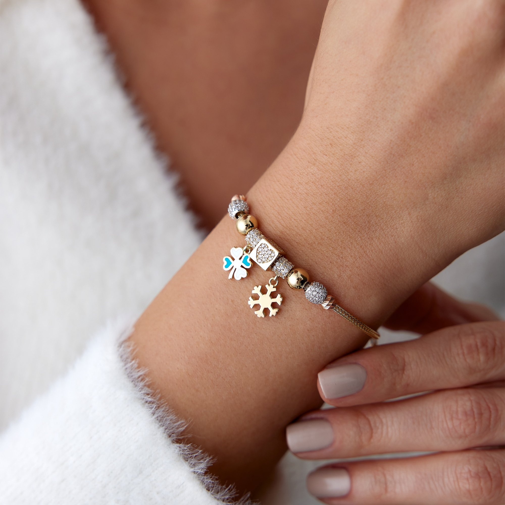 Taşlı Charm Bileklik