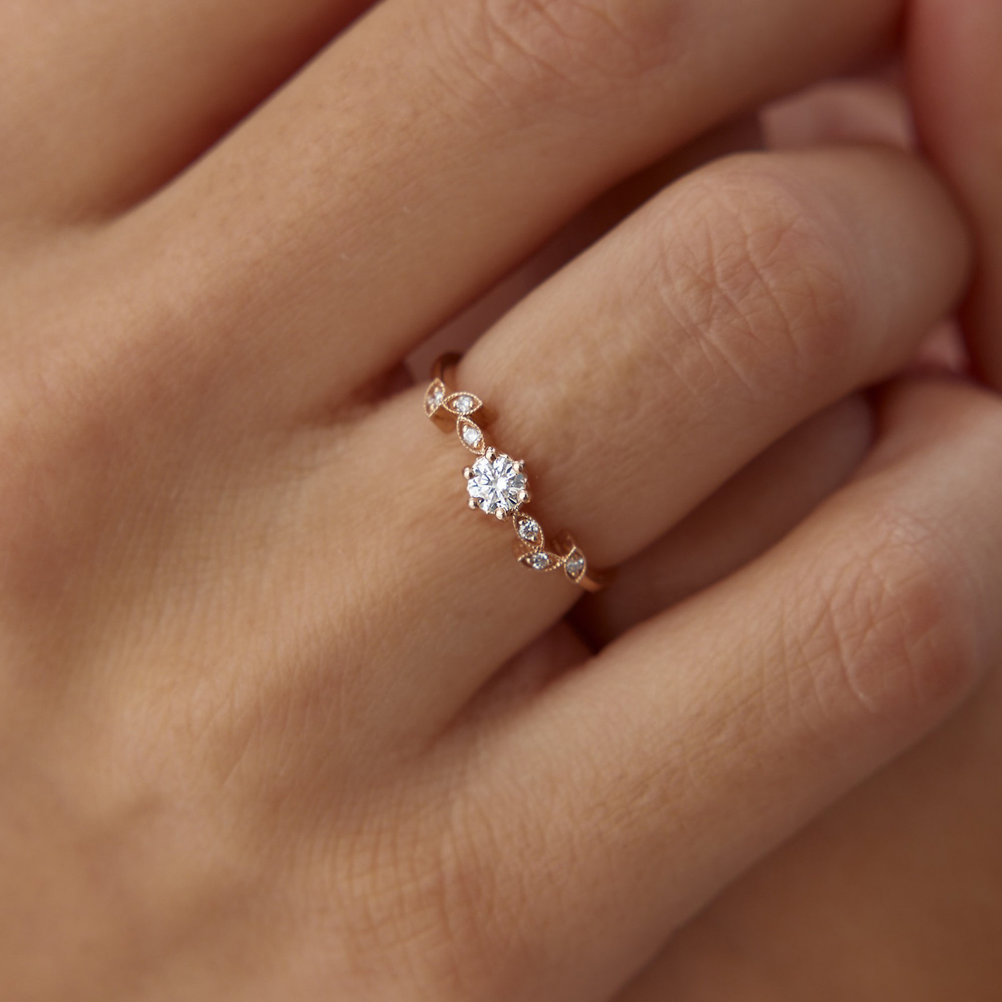 0.18 Ct Pırlanta Leaf Yüzük