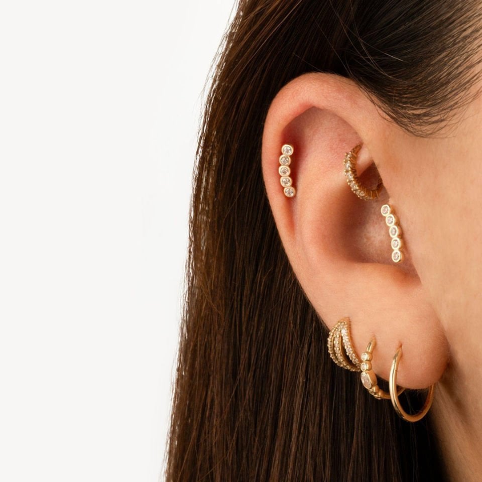 Solucan Tragus Piercing