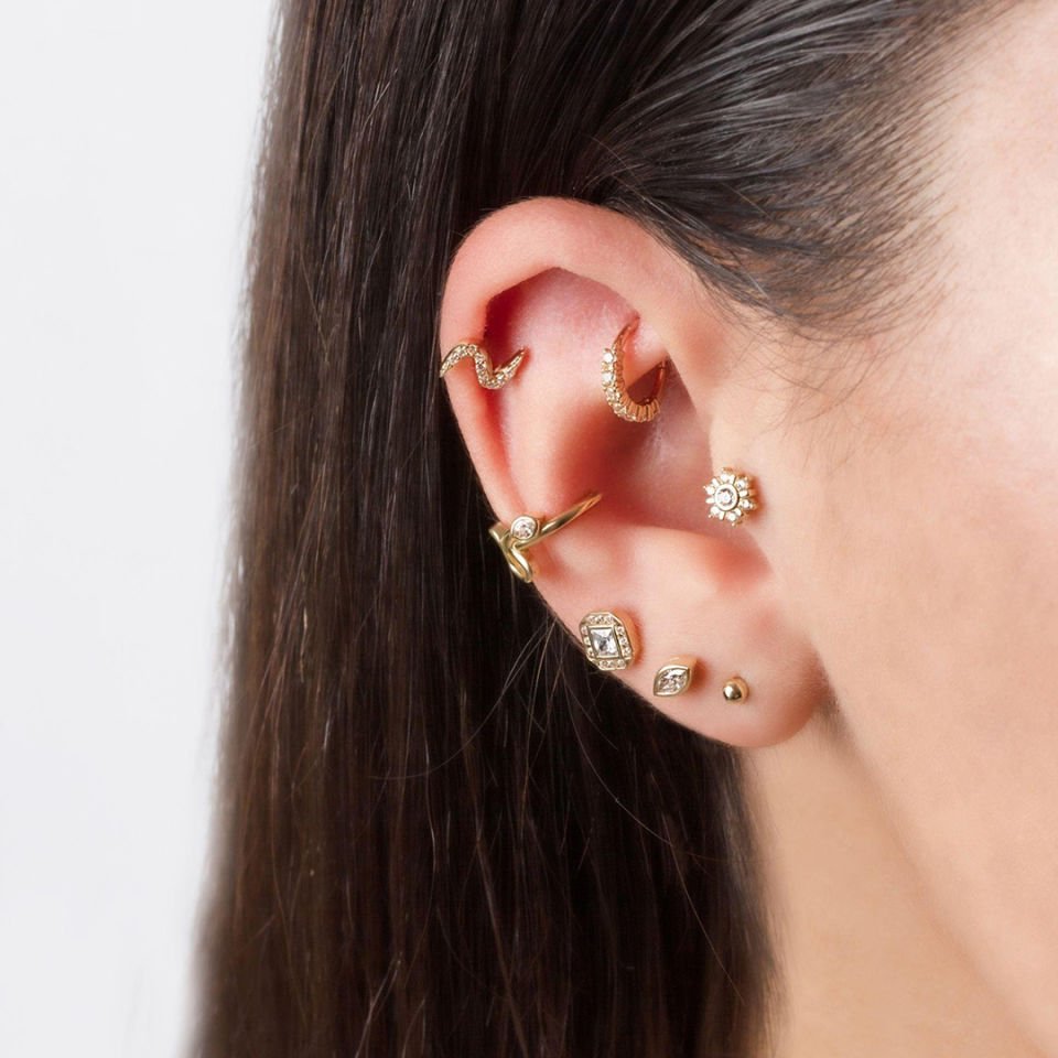 Taşlı Şimşek Minimal Tragus Piercing