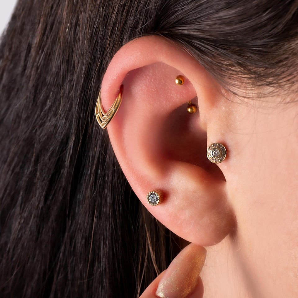 Sivri Motifli Helix Piercing