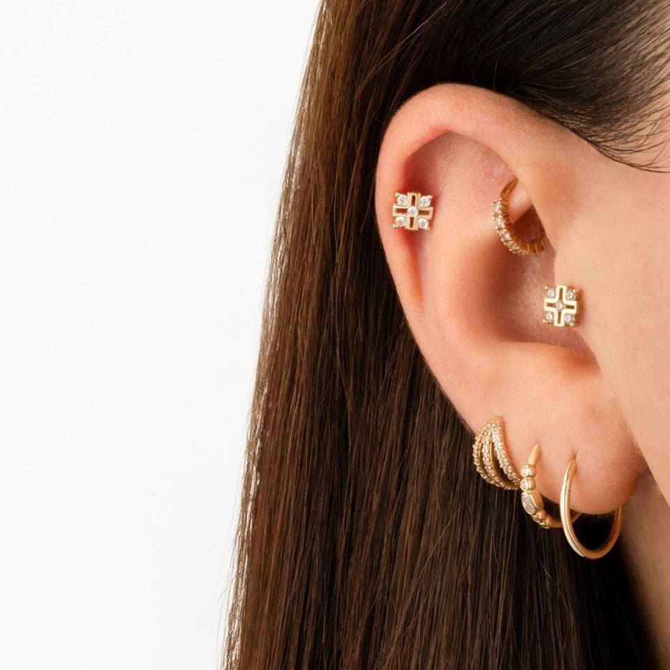 Taşlı Çark Tragus Piercing