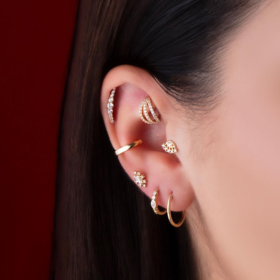 Kraliçe Aynası Tragus Piercing