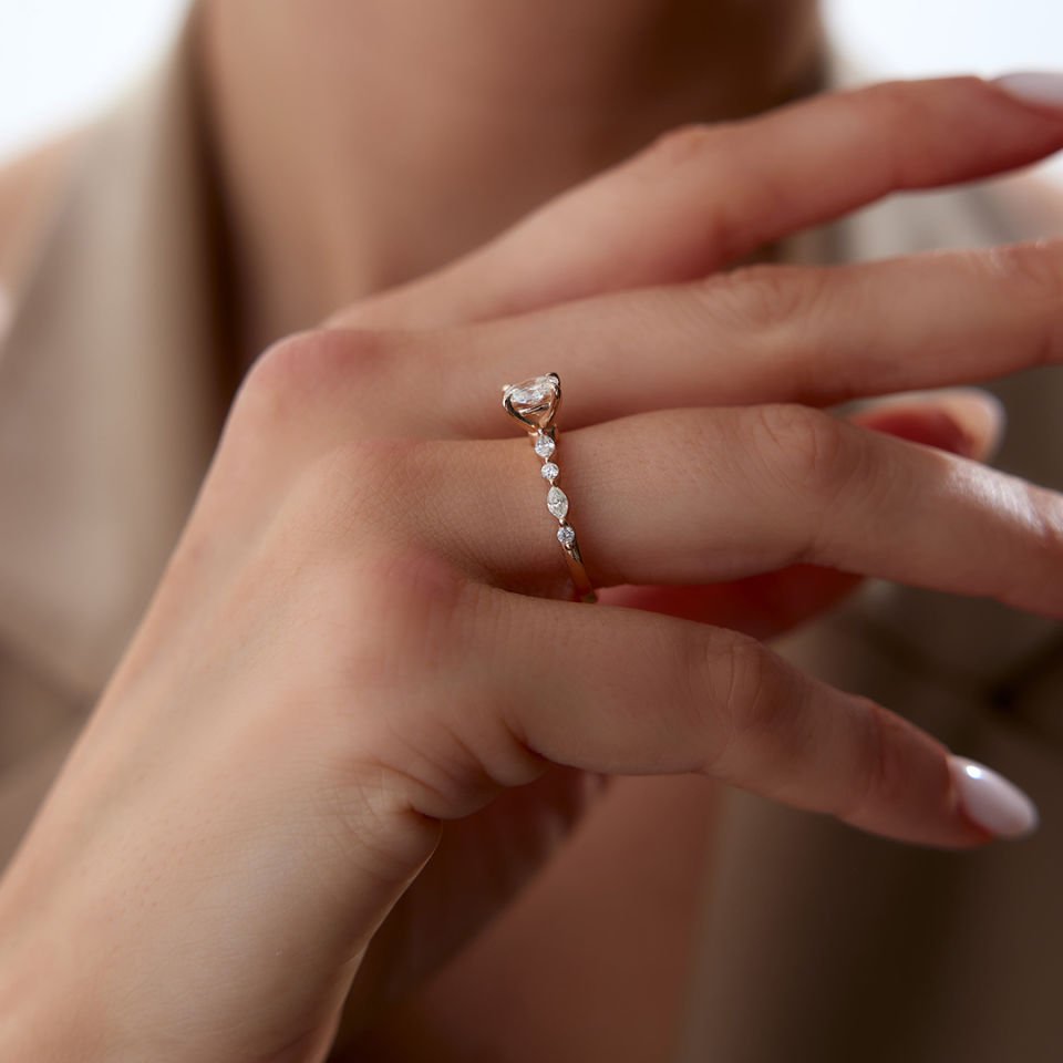 0.76 Ct Pırlanta Oval Yüzük
