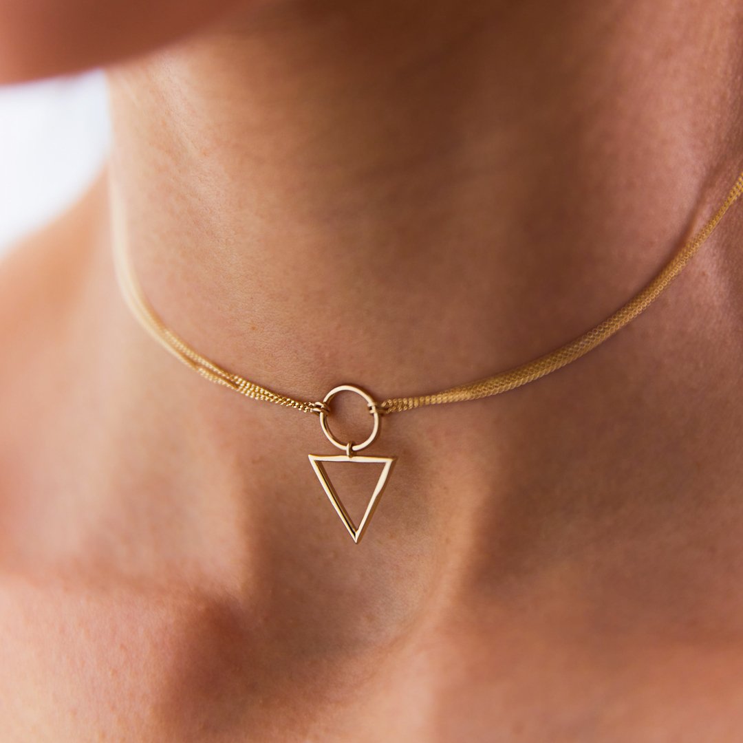 Üçgen Choker Kolye