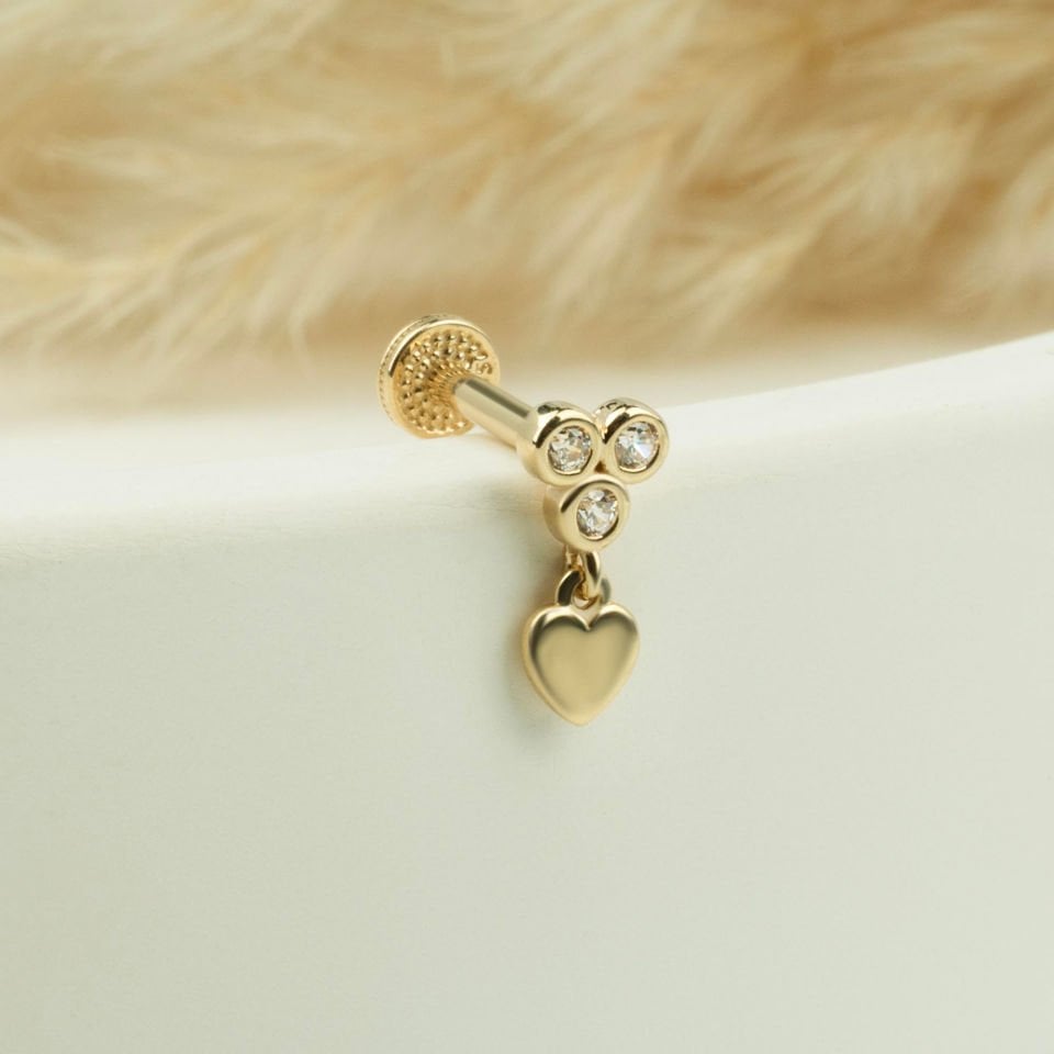 3 Taşlı Kalp Sallantılı Minimal Tragus Piercing
