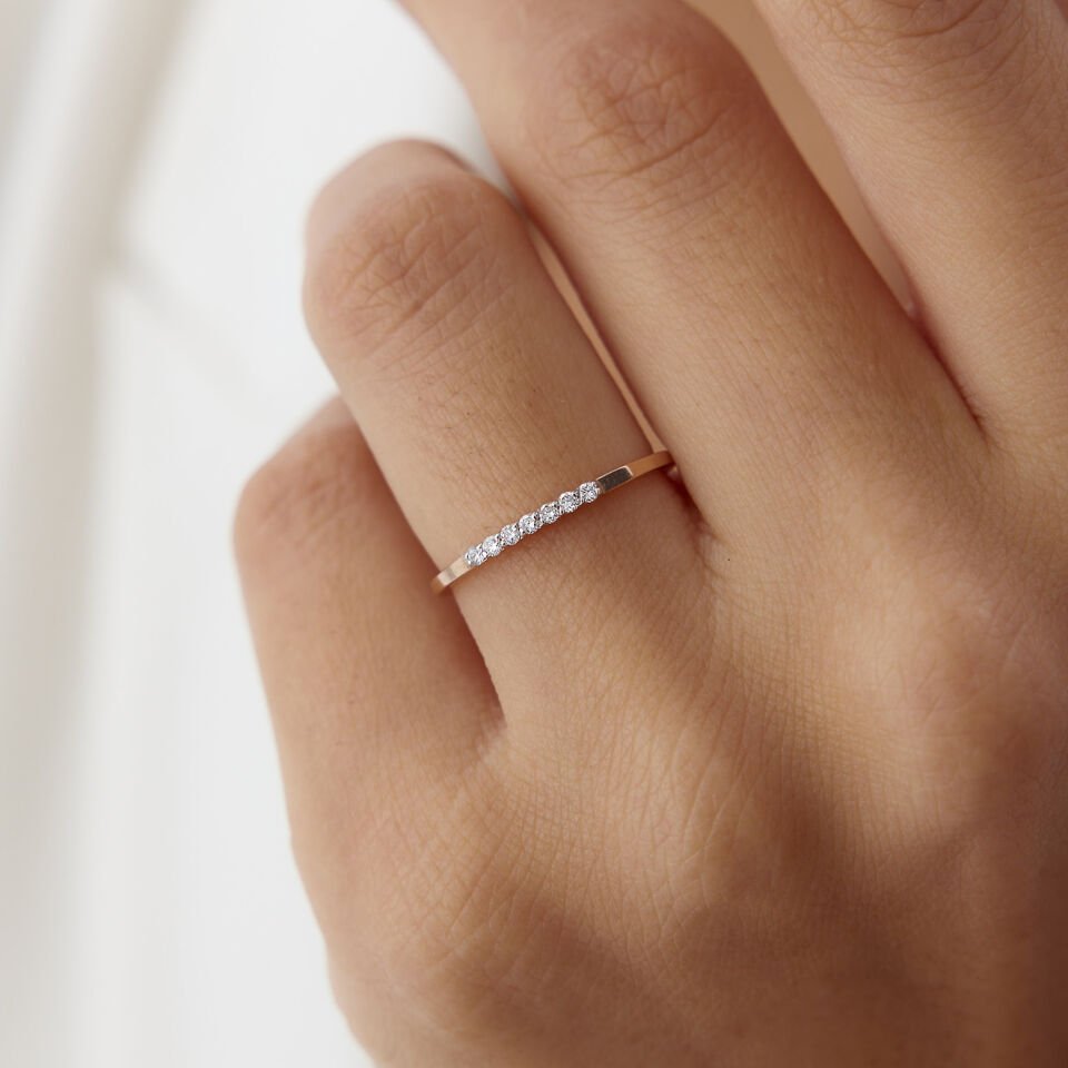 0.08 Ct Pırlanta Minimal Yedi Taş Yüzük