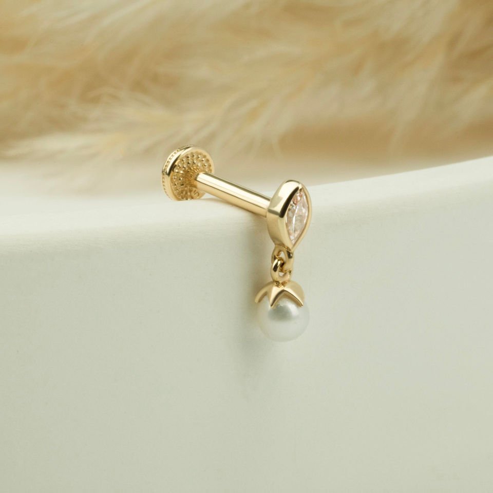 Moonlit Damla Taşlı İnci Sallantılı Minimal Tragus Piercing