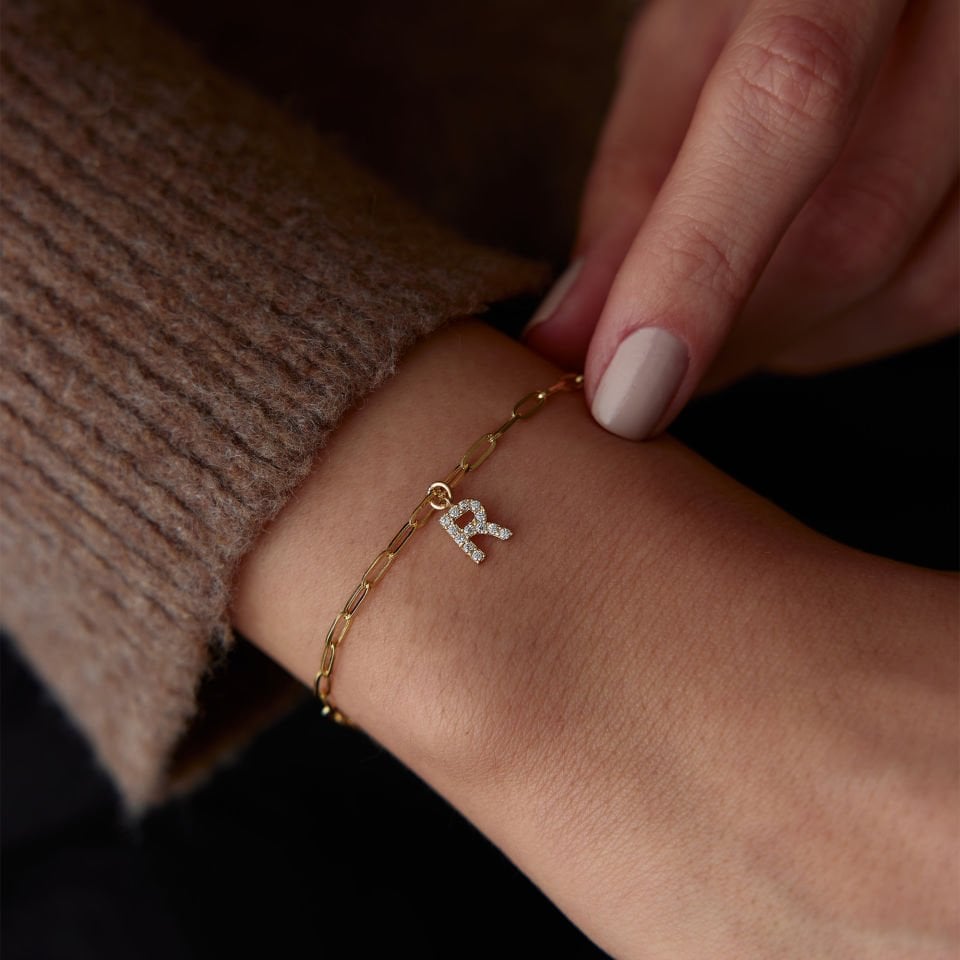 Taşlı Harf Charm Bileklik