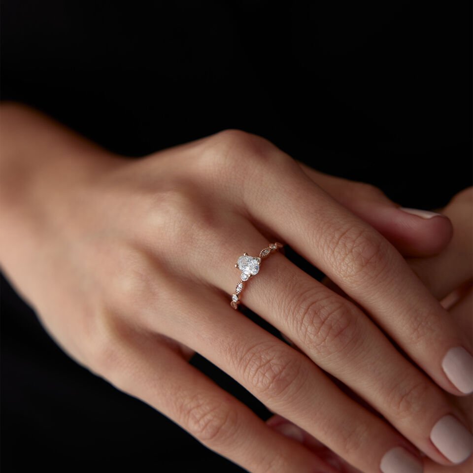 0.65 Ct Oval Pırlanta Yüzük
