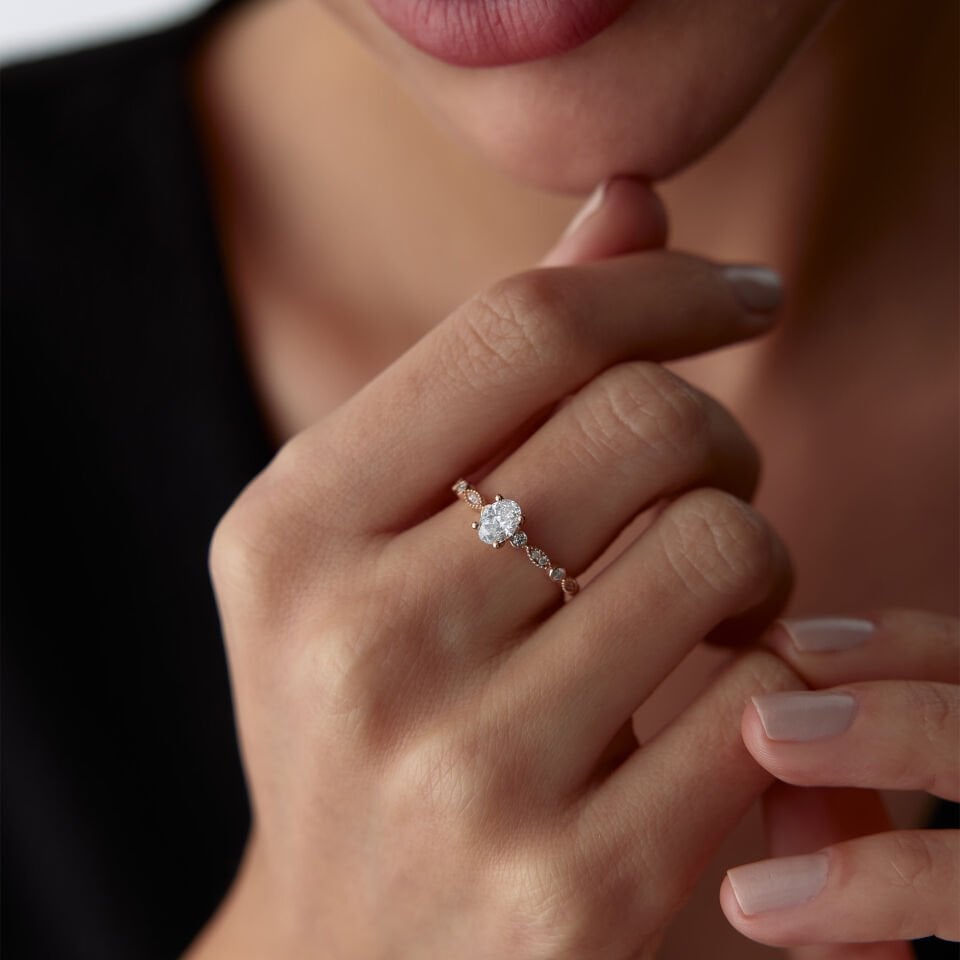 0.65 Ct Oval Pırlanta Yüzük